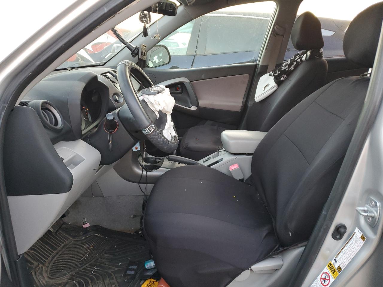 2007 TOYOTA RAV4 photo 13