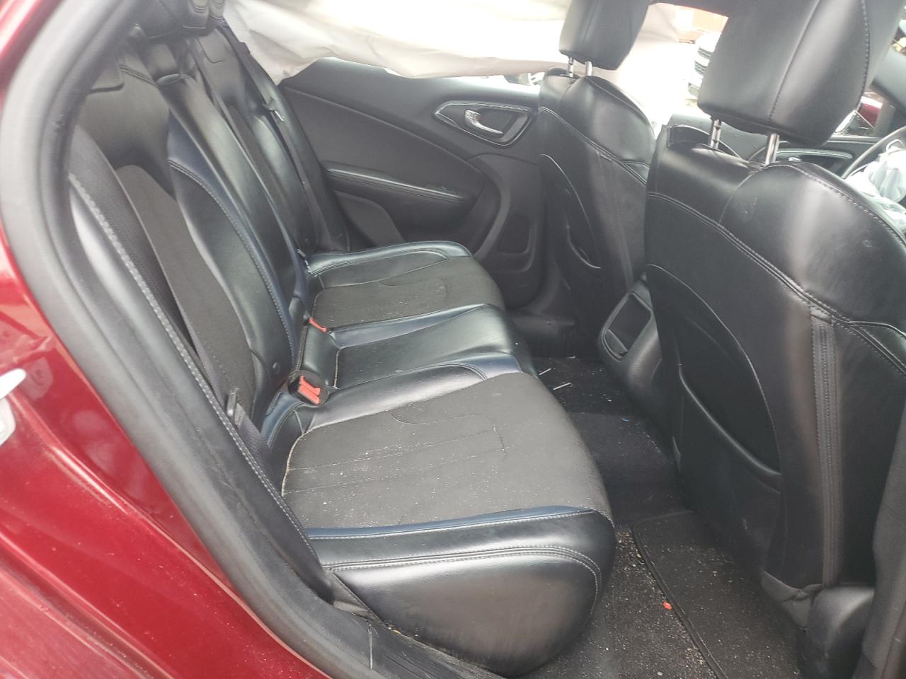 2016 CHRYSLER 200 S photo 19