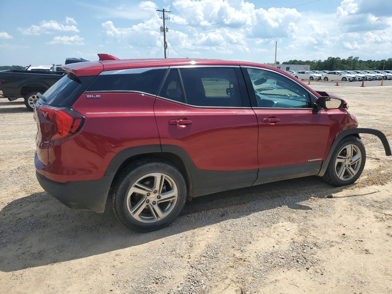 2018 GMC TERRAIN SLE photo 3