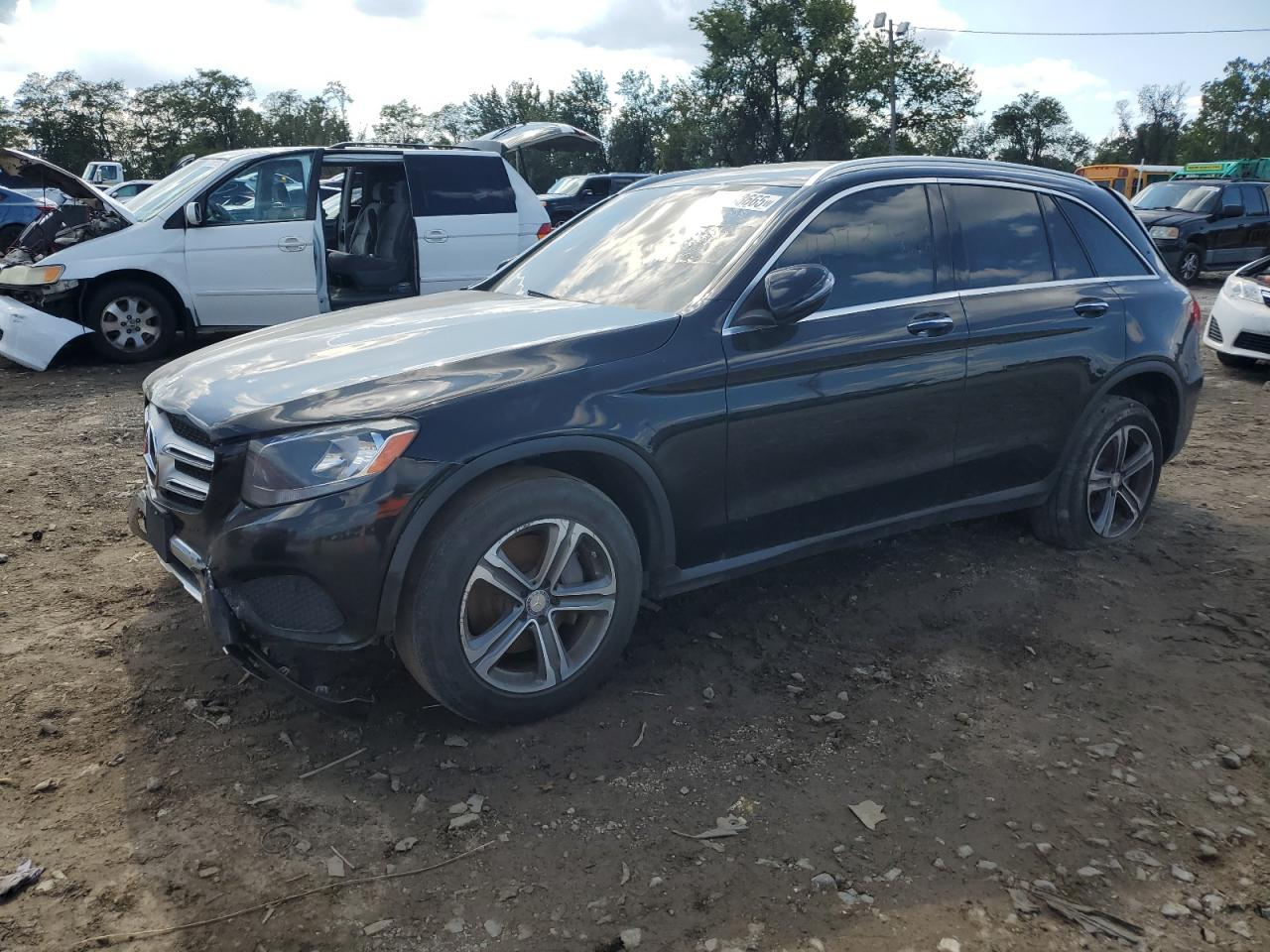 2016 MERCEDES-BENZ GLC