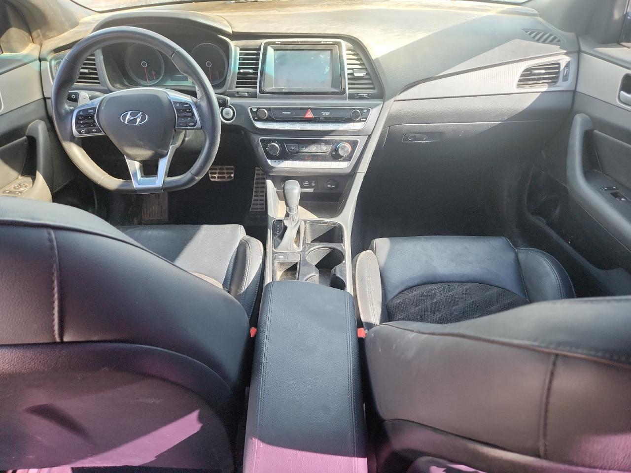 2018 HYUNDAI SONATA SPORT photo 22