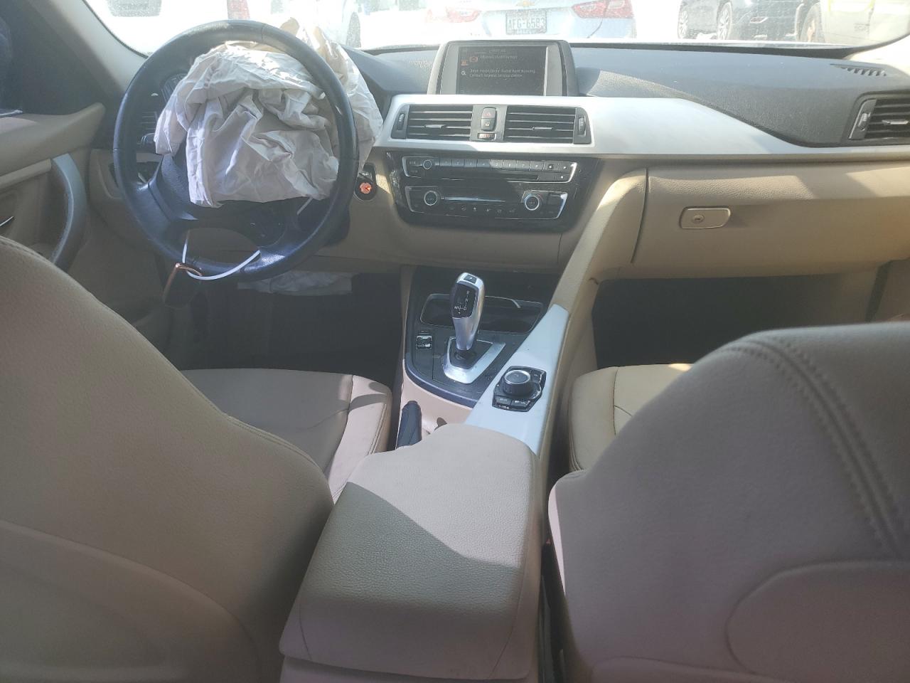 2016 BMW 320 I photo 29