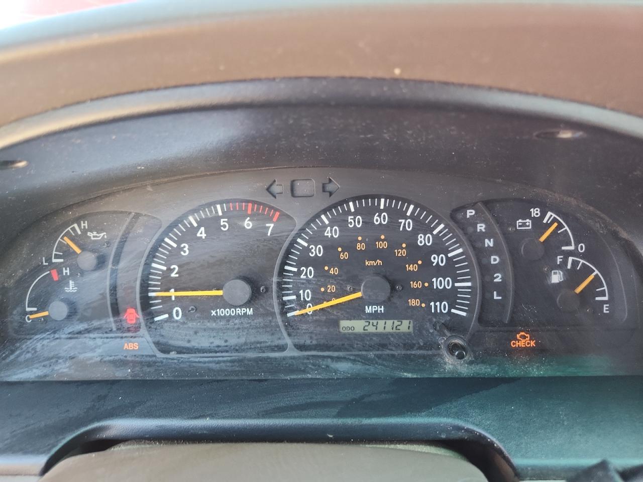 2001 TOYOTA TUNDRA LIMITED photo 9