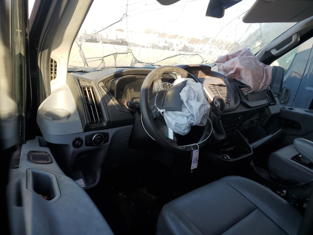 2018 FORD TRANSIT T-250 photo 8