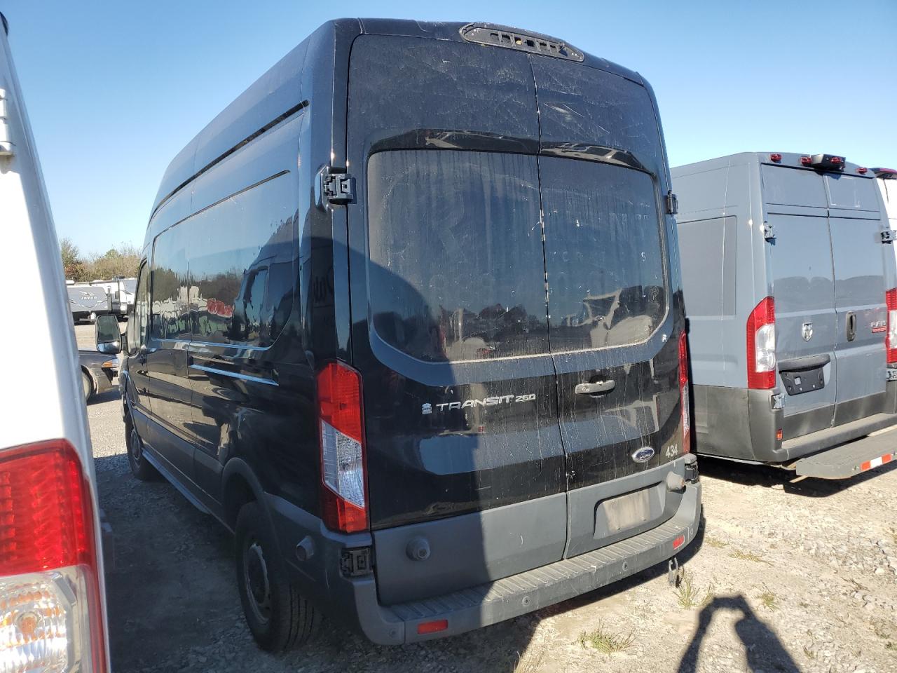2018 FORD TRANSIT T-250 photo 2