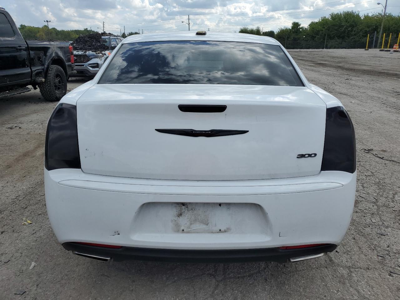 2022 CHRYSLER 300 TOURING photo 6