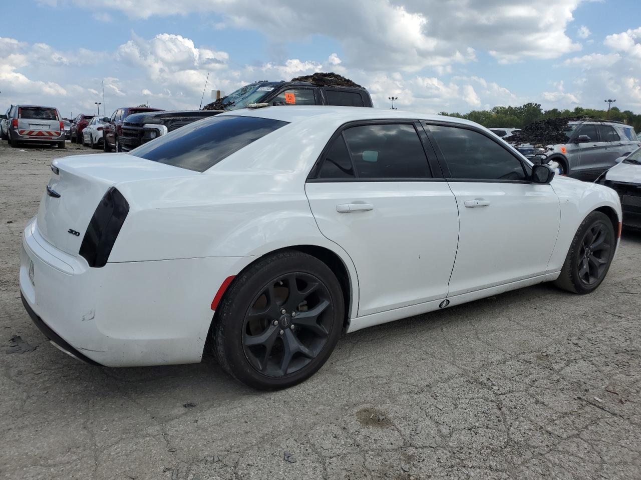 2022 CHRYSLER 300 TOURING photo 3