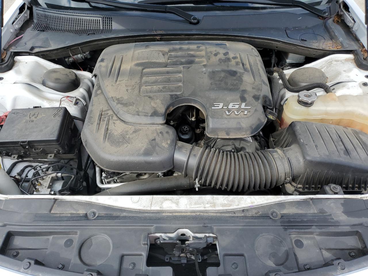 2022 CHRYSLER 300 TOURING photo 11