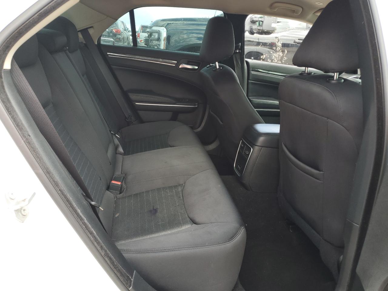 2022 CHRYSLER 300 TOURING photo 10
