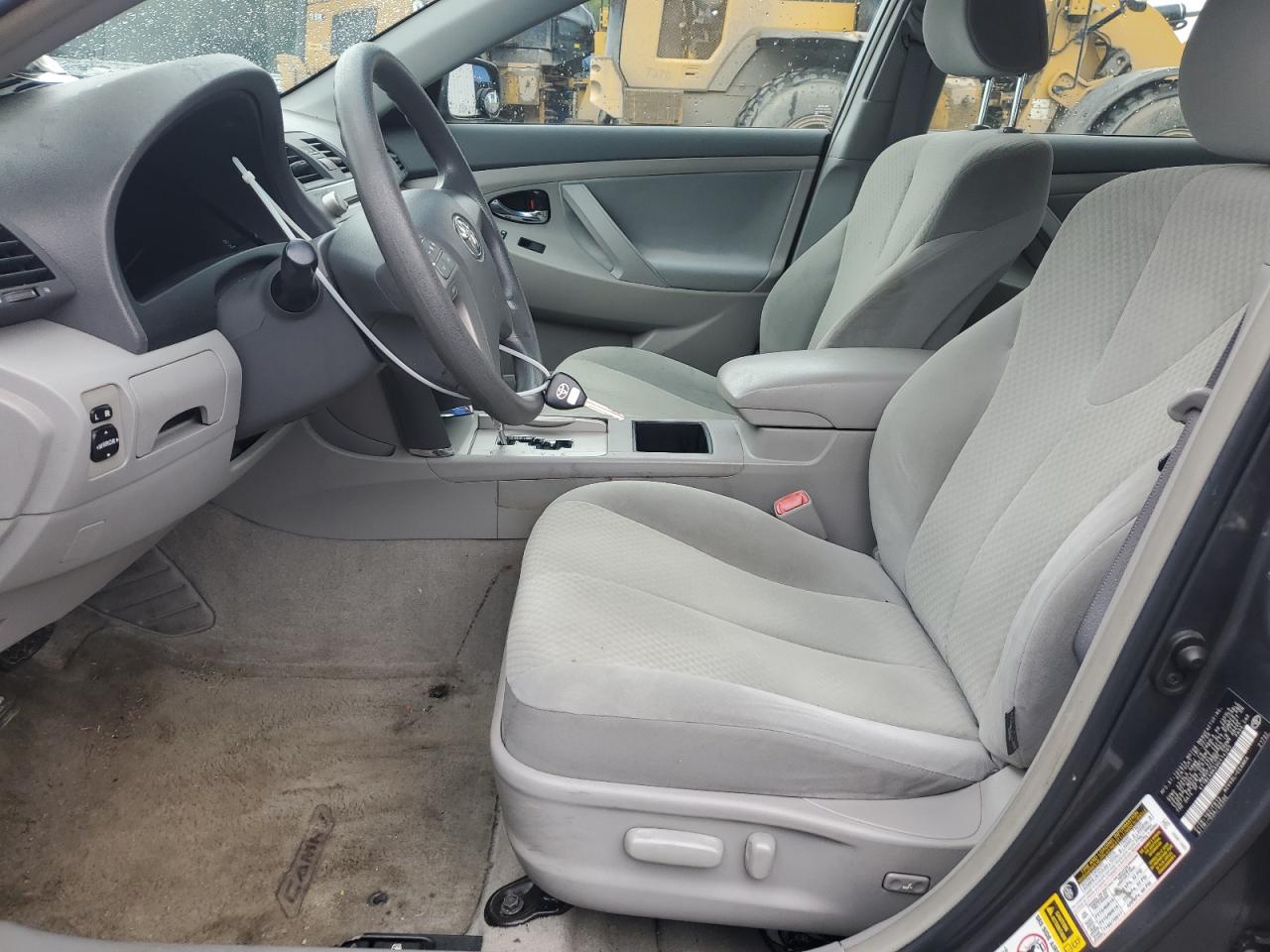 2009 TOYOTA CAMRY LE photo 19