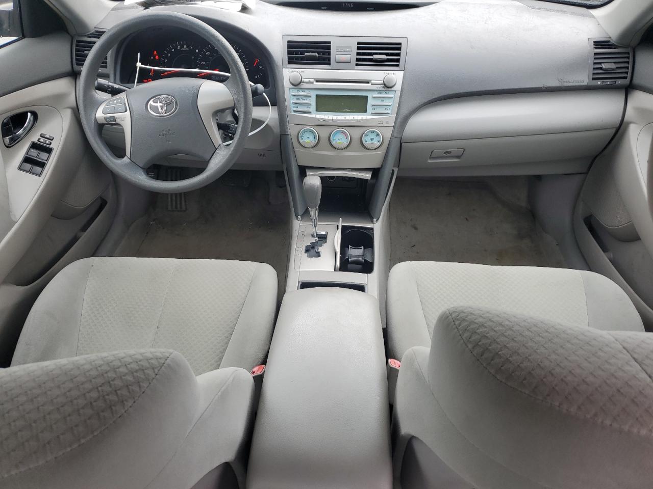 2009 TOYOTA CAMRY LE photo 22