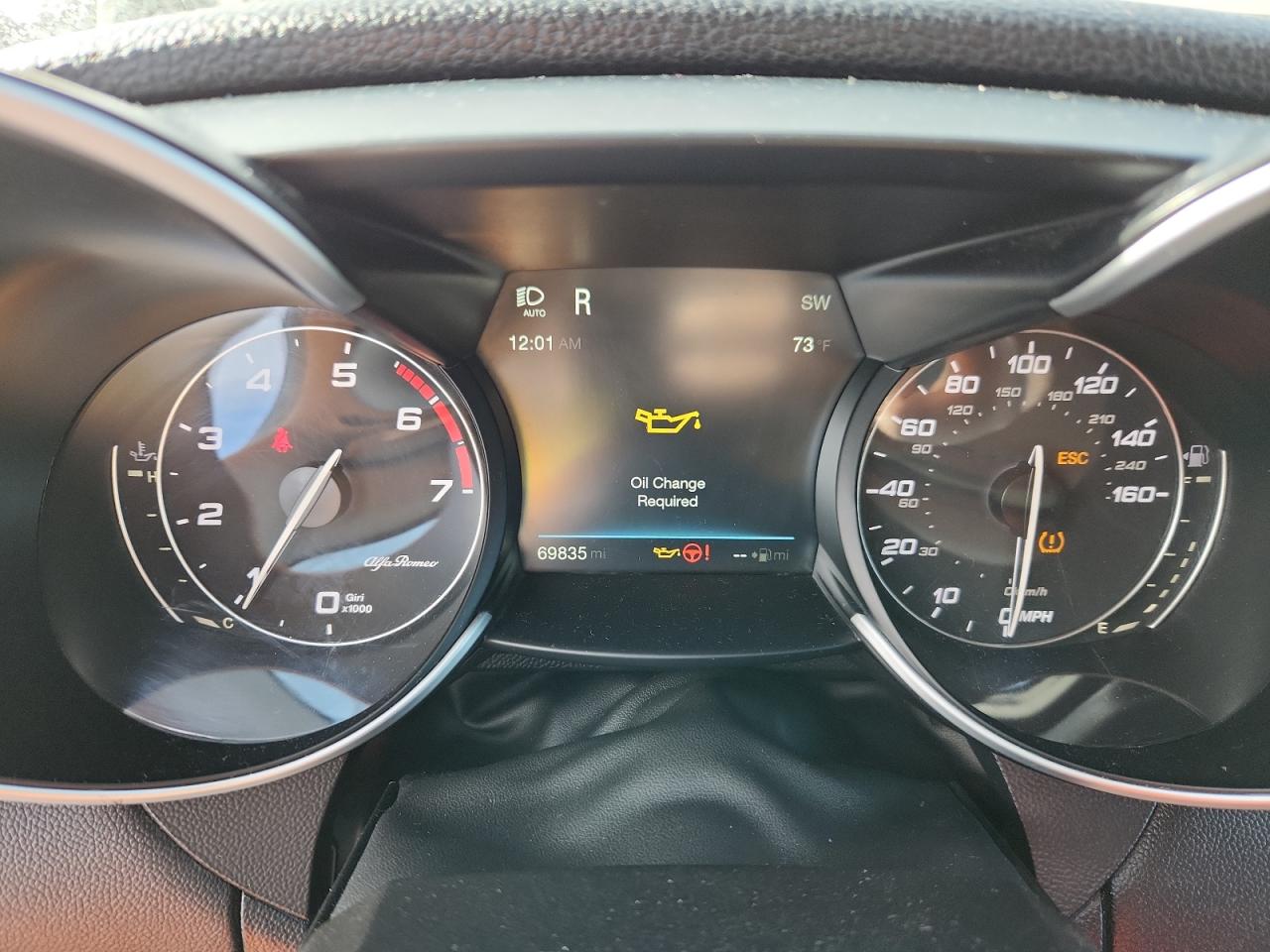 2017 ALFA ROMEO GIULIA Q4 photo 17