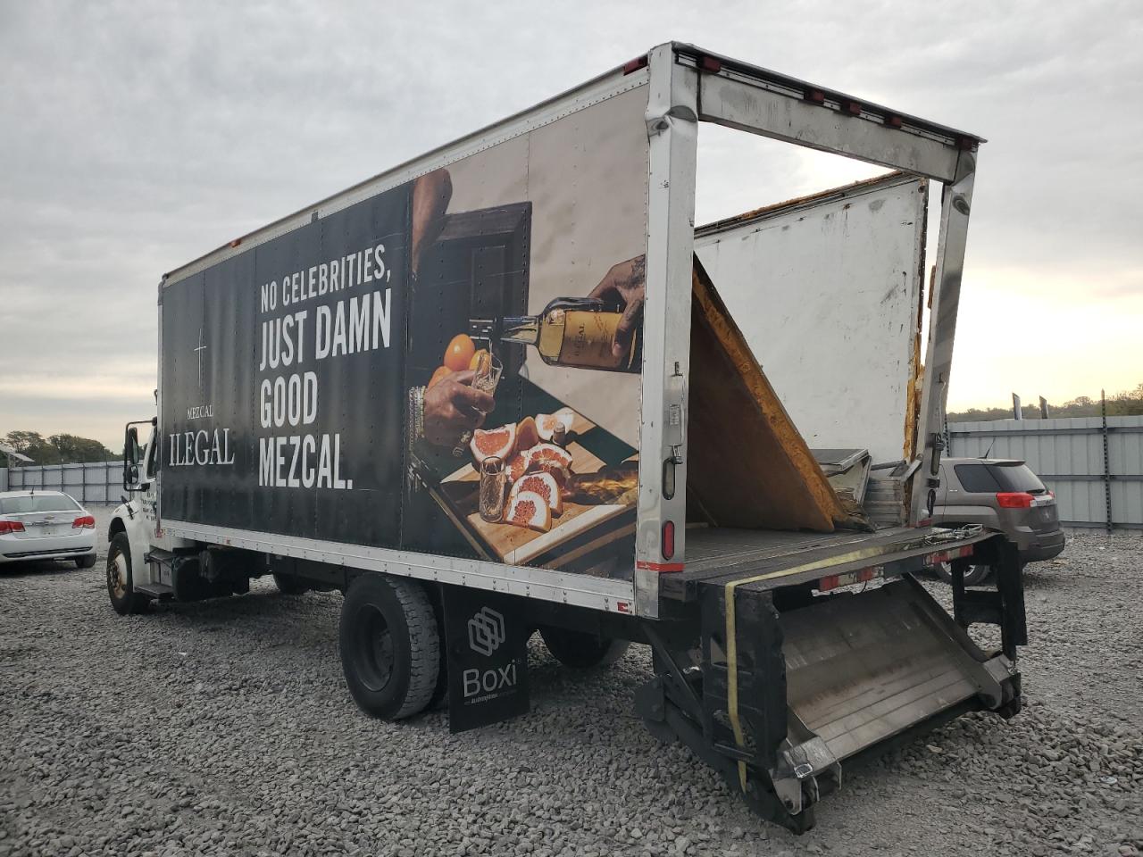 2014 FREIGHTLINER BUSINESS CLASS M2 REFRIGERATED BOX TRUCK photo 5
