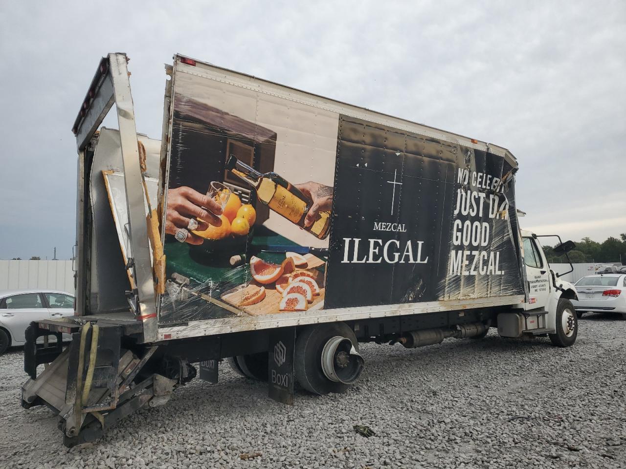 2014 FREIGHTLINER BUSINESS CLASS M2 REFRIGERATED BOX TRUCK photo 7