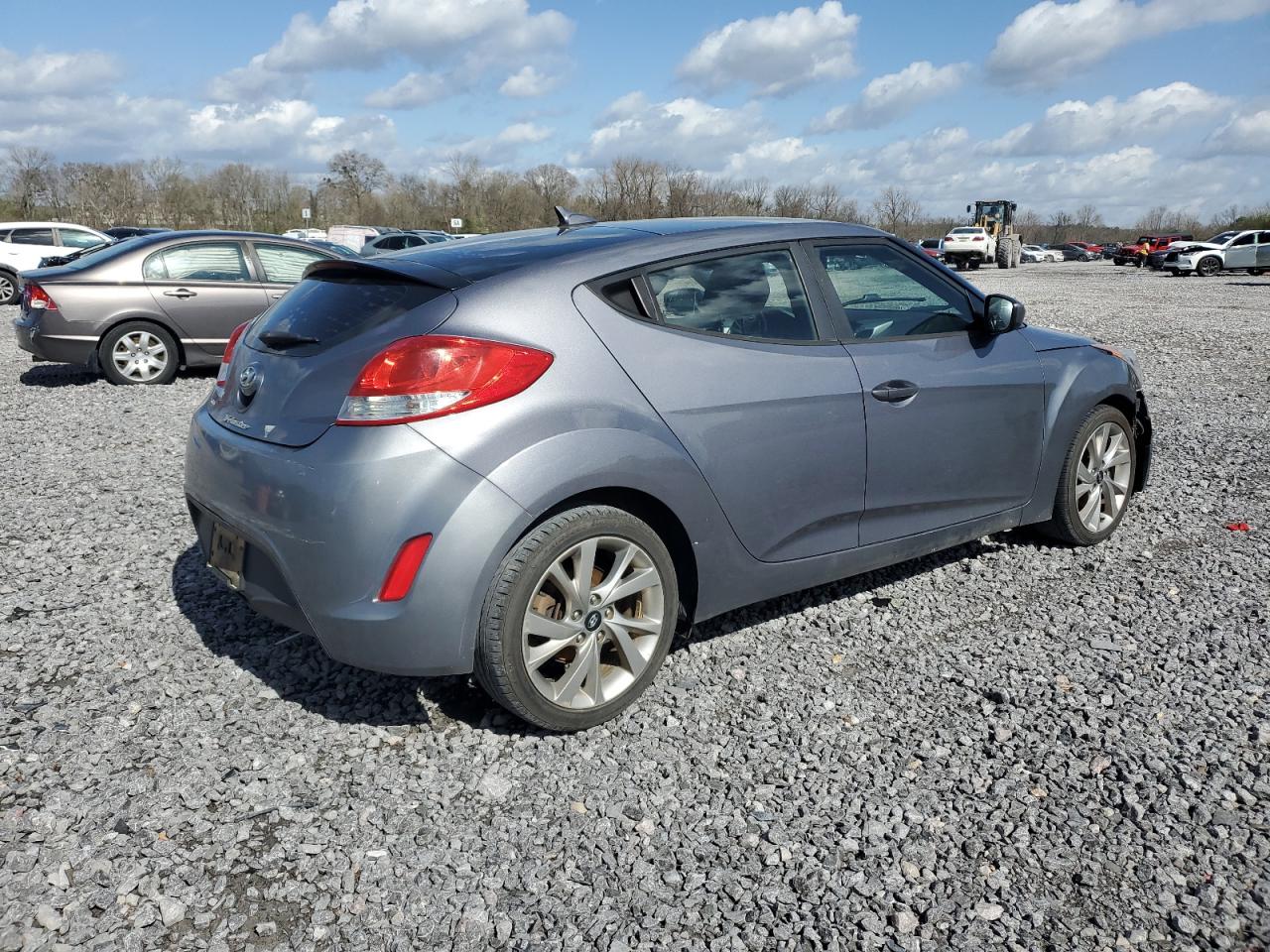 2017 HYUNDAI VELOSTER photo 3