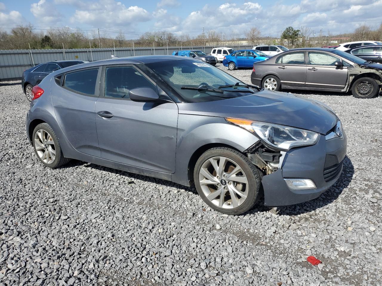 2017 HYUNDAI VELOSTER photo 4