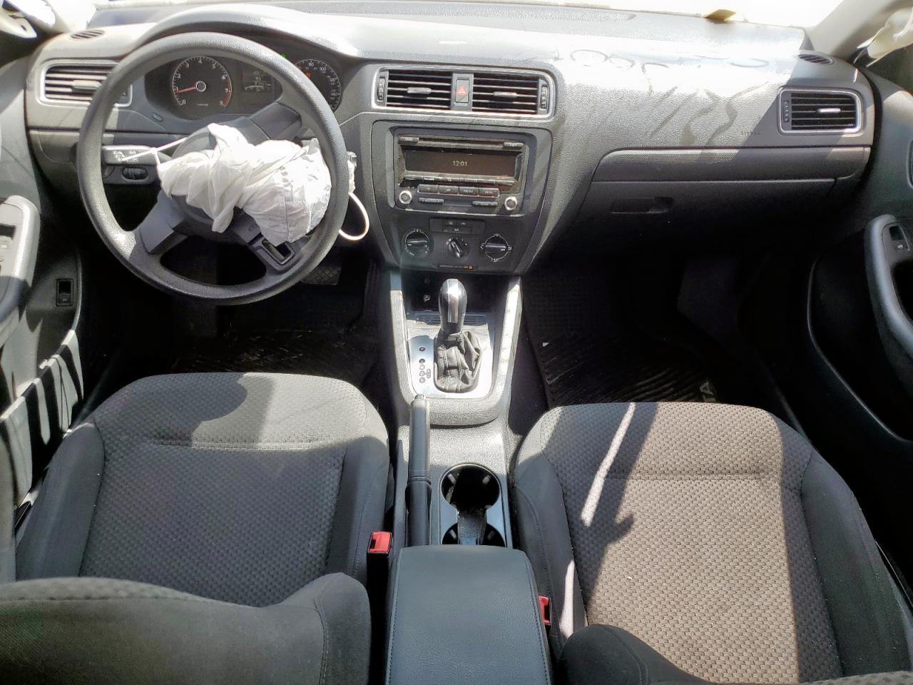 2014 VOLKSWAGEN JETTA BASE photo 15