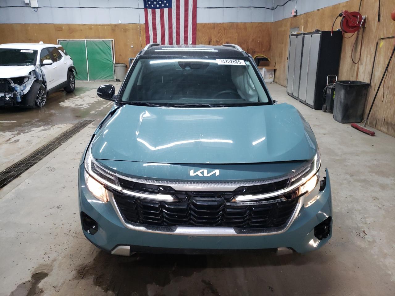 2025 KIA SELTOS S photo 5