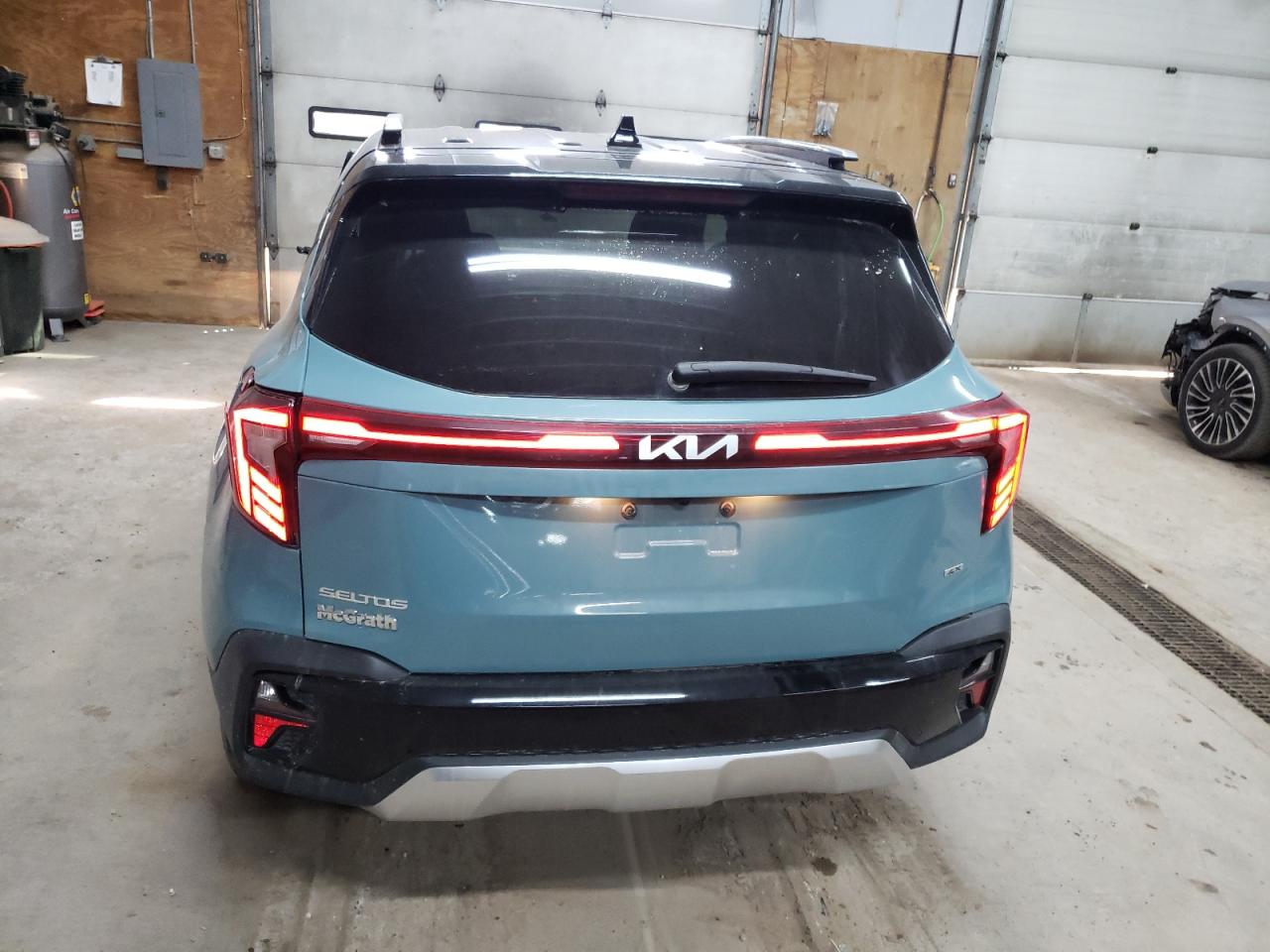 2025 KIA SELTOS S photo 6