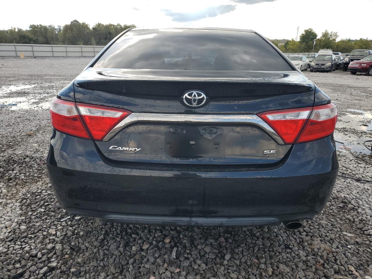 2017 TOYOTA CAMRY LE photo 6