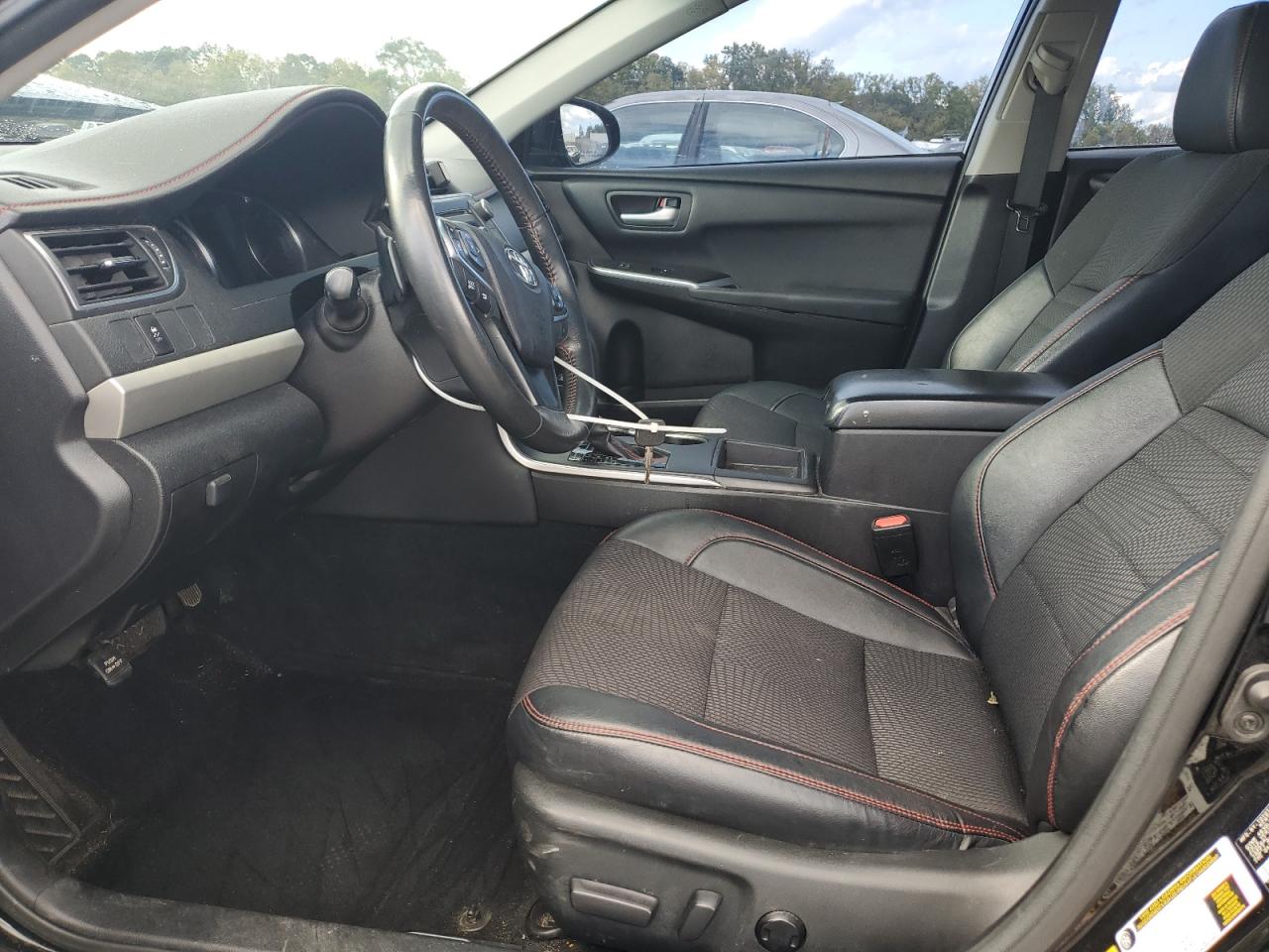 2017 TOYOTA CAMRY LE photo 7