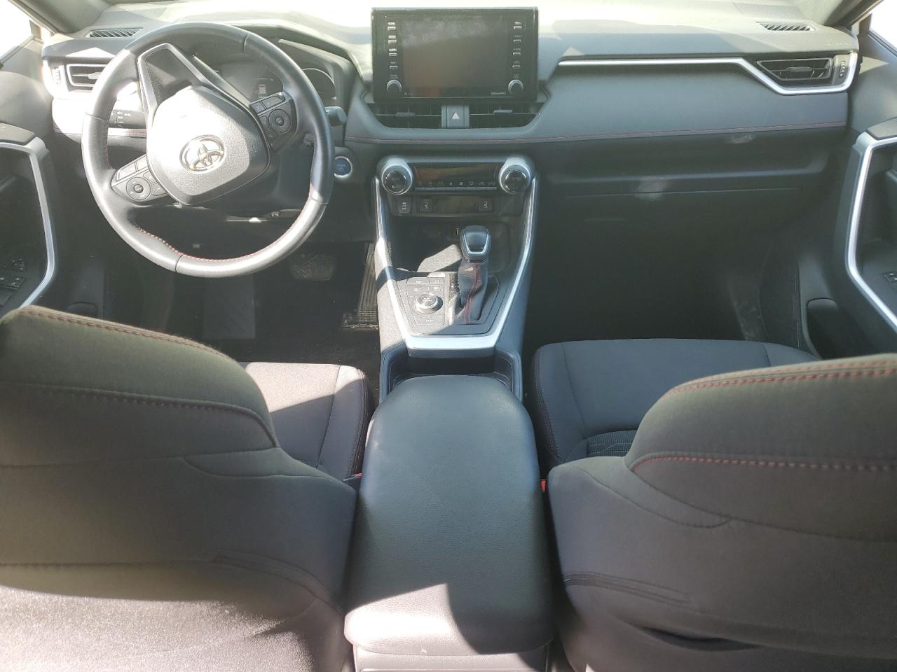 2021 TOYOTA RAV4 PRIME SE photo 15