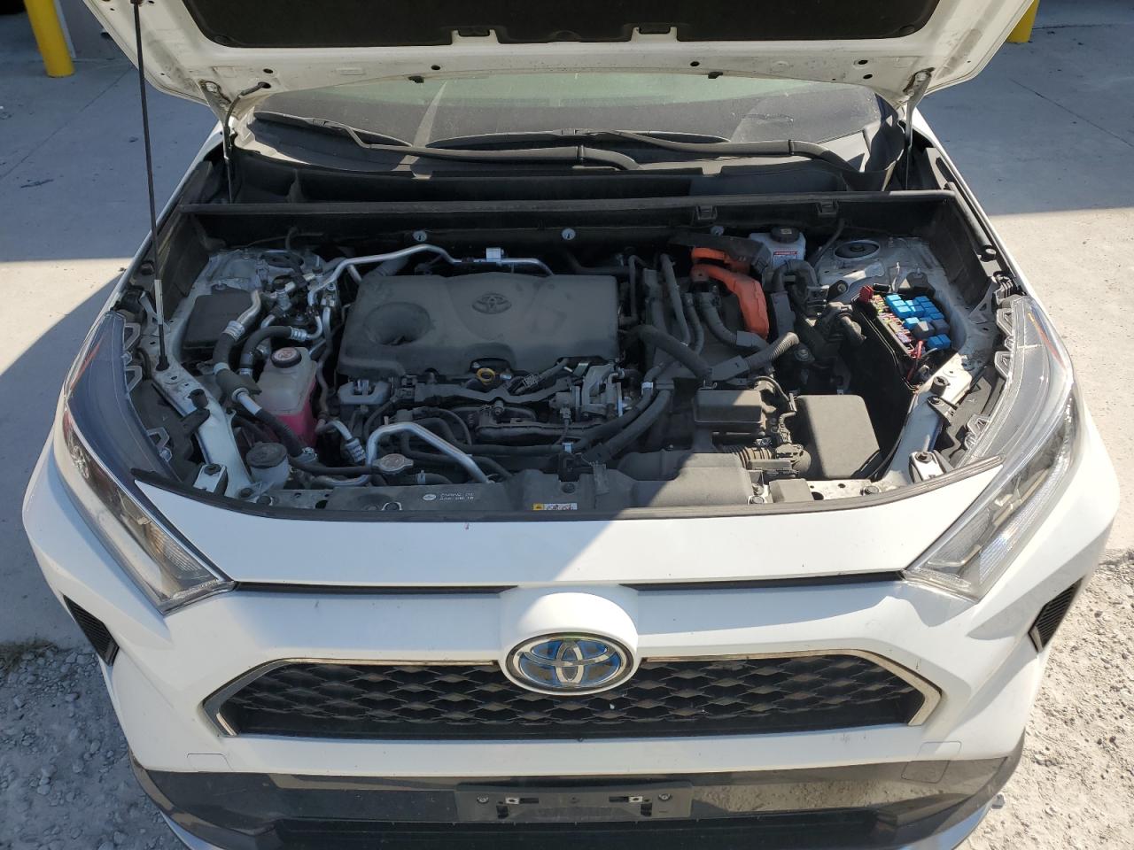 2021 TOYOTA RAV4 PRIME SE photo 23