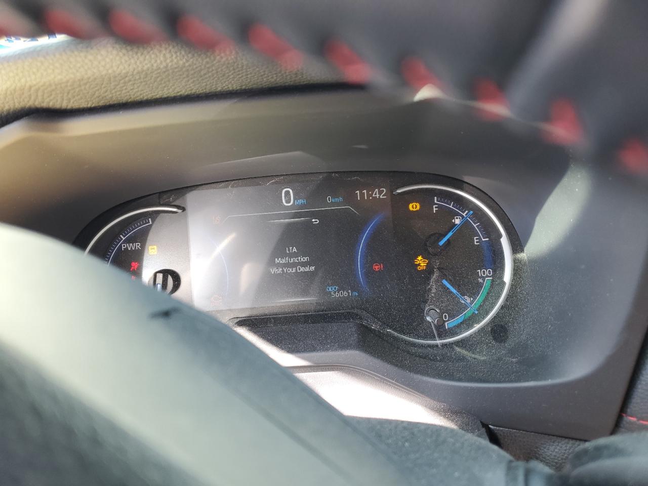 2021 TOYOTA RAV4 PRIME SE photo 17