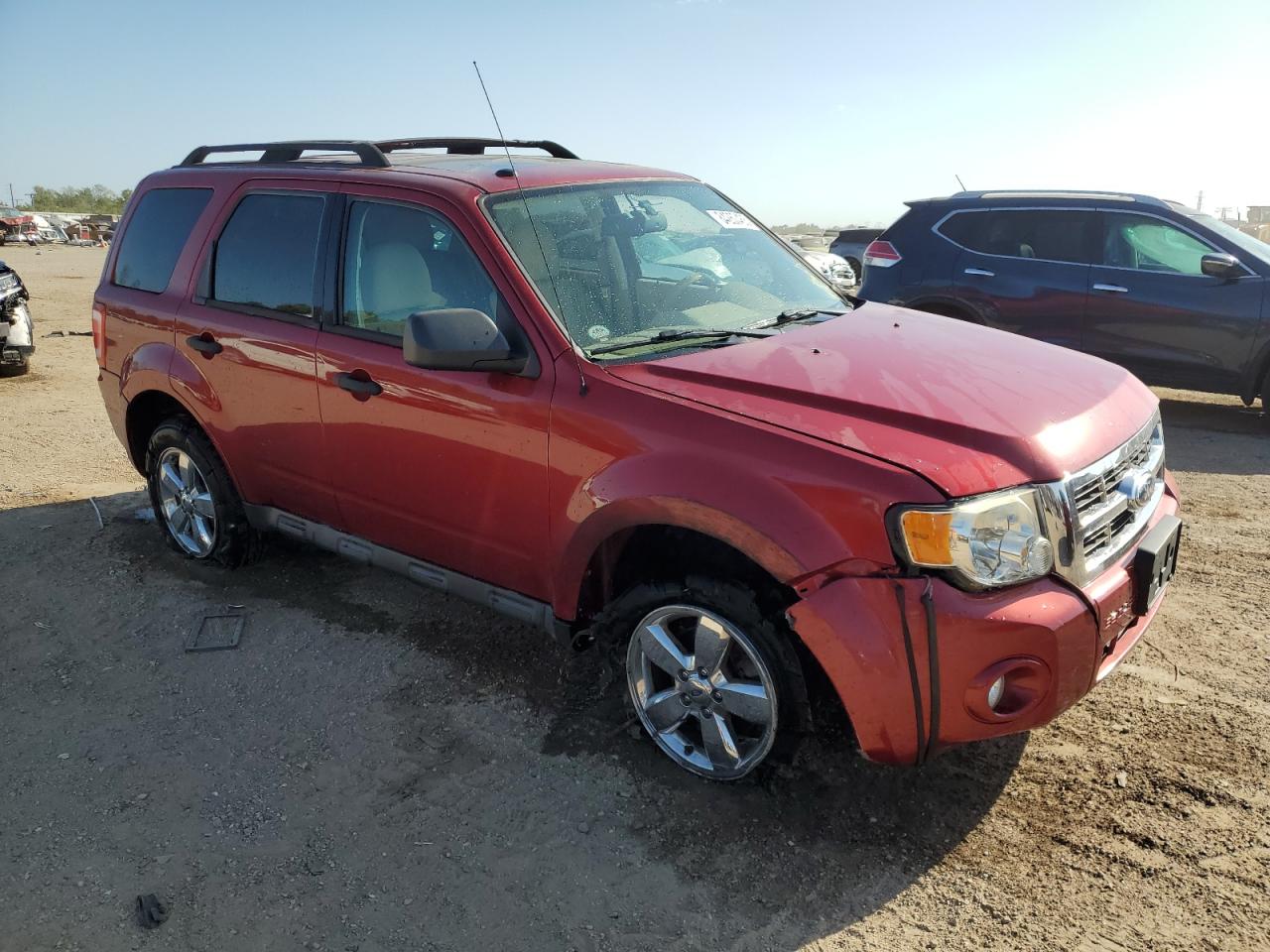 2012 FORD ESCAPE XLT photo 4