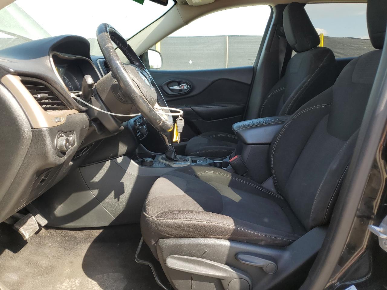 2015 JEEP CHEROKEE LATITUDE photo 13