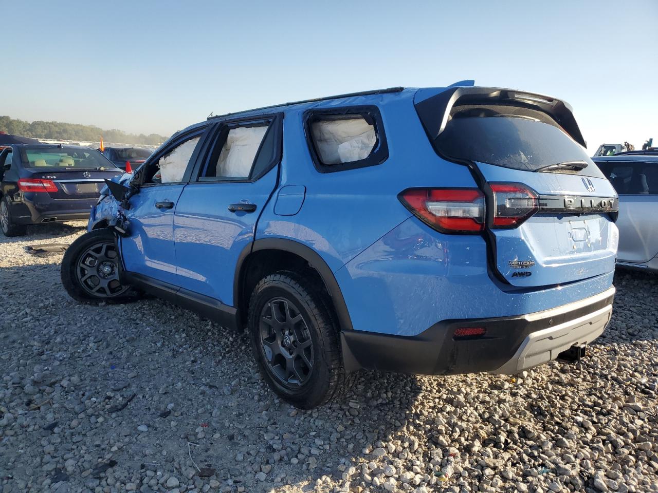 2025 HONDA PILOT TRAILSPORT photo 3