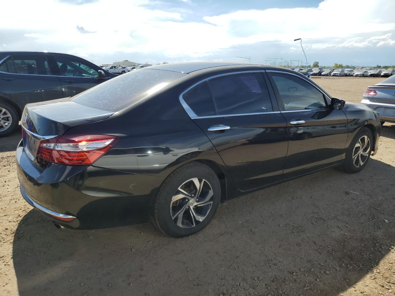2016 HONDA ACCORD LX photo 5