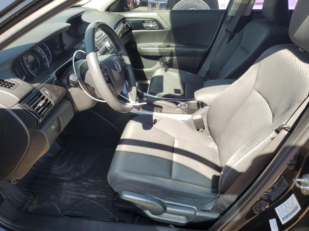 2016 HONDA ACCORD LX photo 13