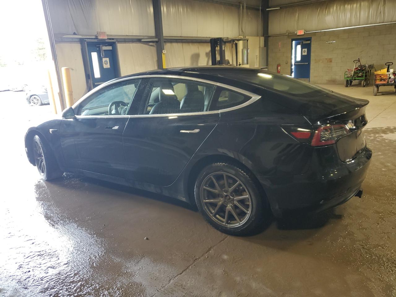 2018 TESLA MODEL 3 photo 3
