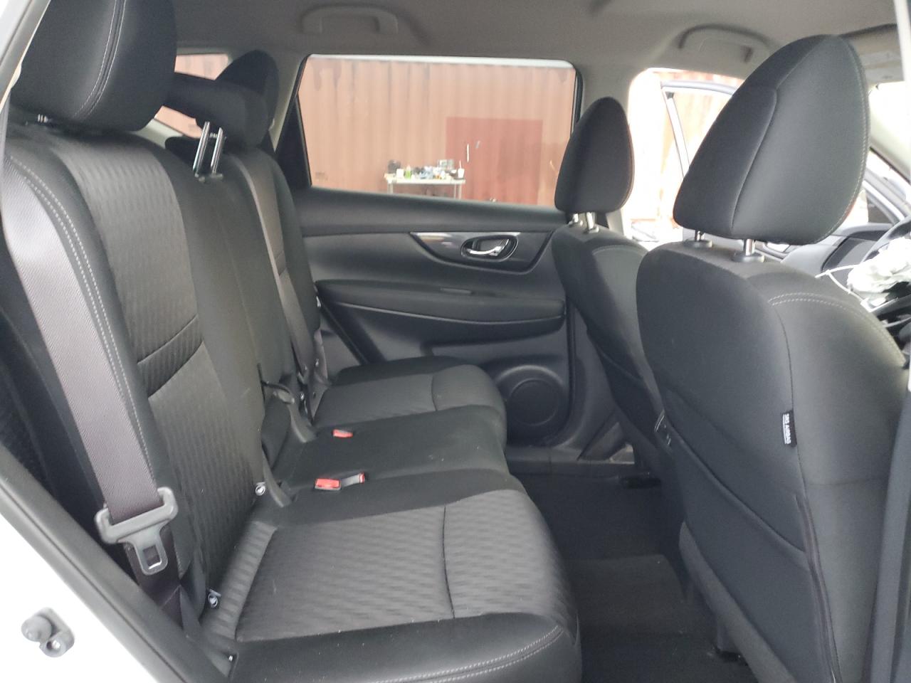 2018 NISSAN ROGUE SV photo 31