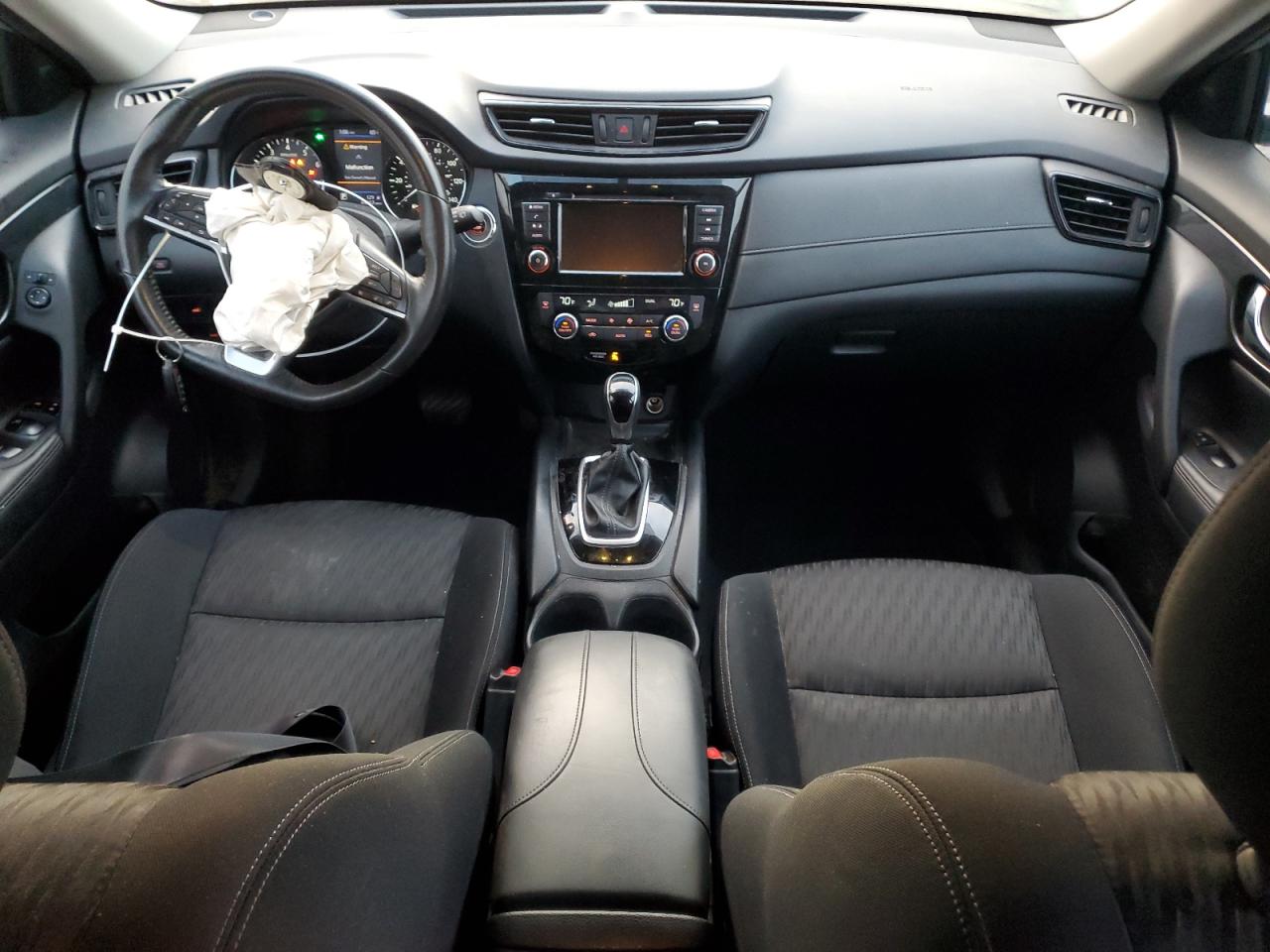 2018 NISSAN ROGUE SV photo 22