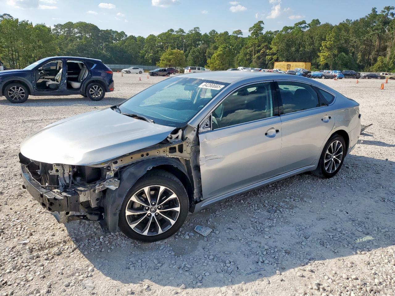 2016 TOYOTA AVALON