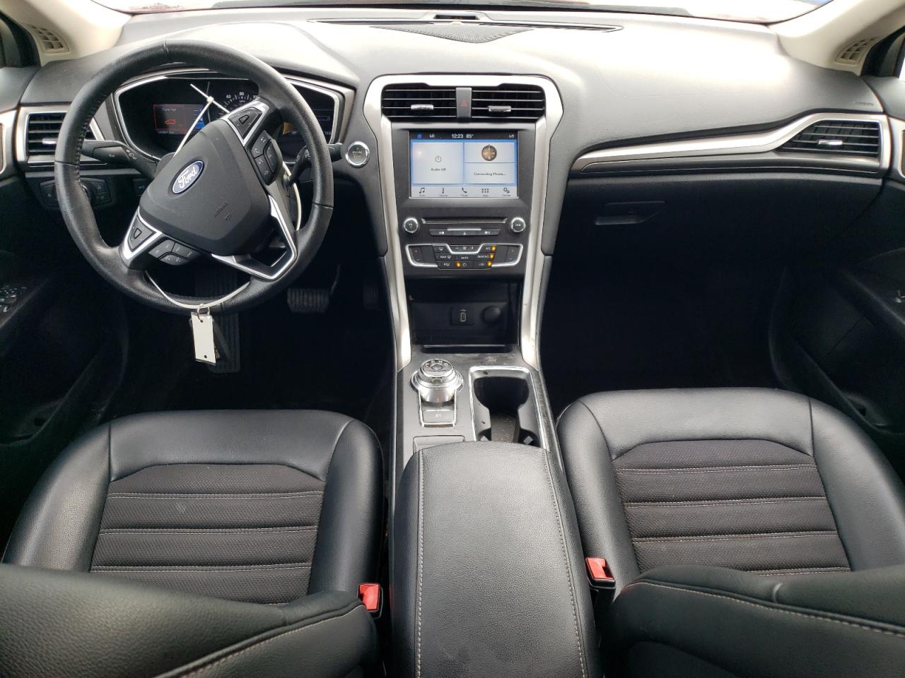 2017 FORD FUSION SE photo 15