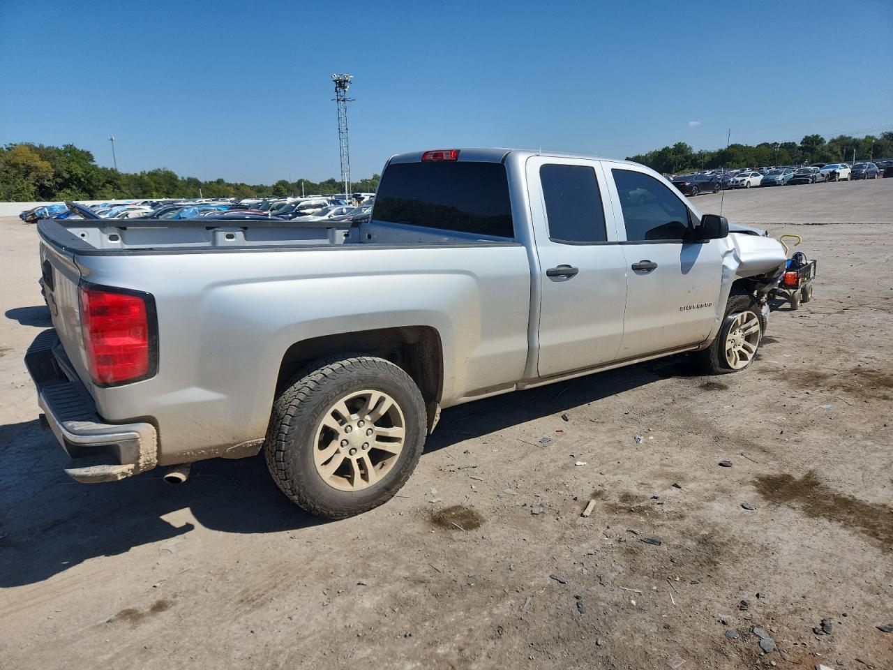2014 CHEVROLET SILVERADO C1500 LT photo 3