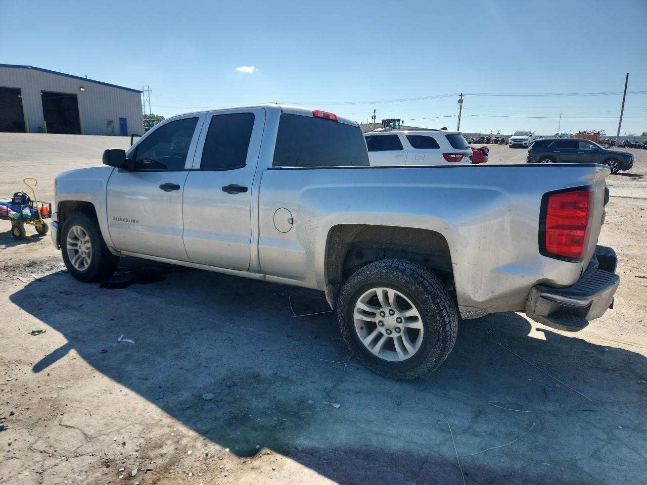 2014 CHEVROLET SILVERADO C1500 LT photo 2