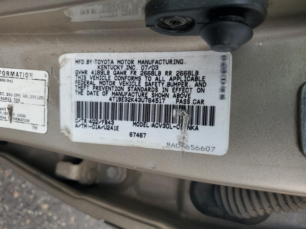 2003 TOYOTA CAMRY LE photo 13