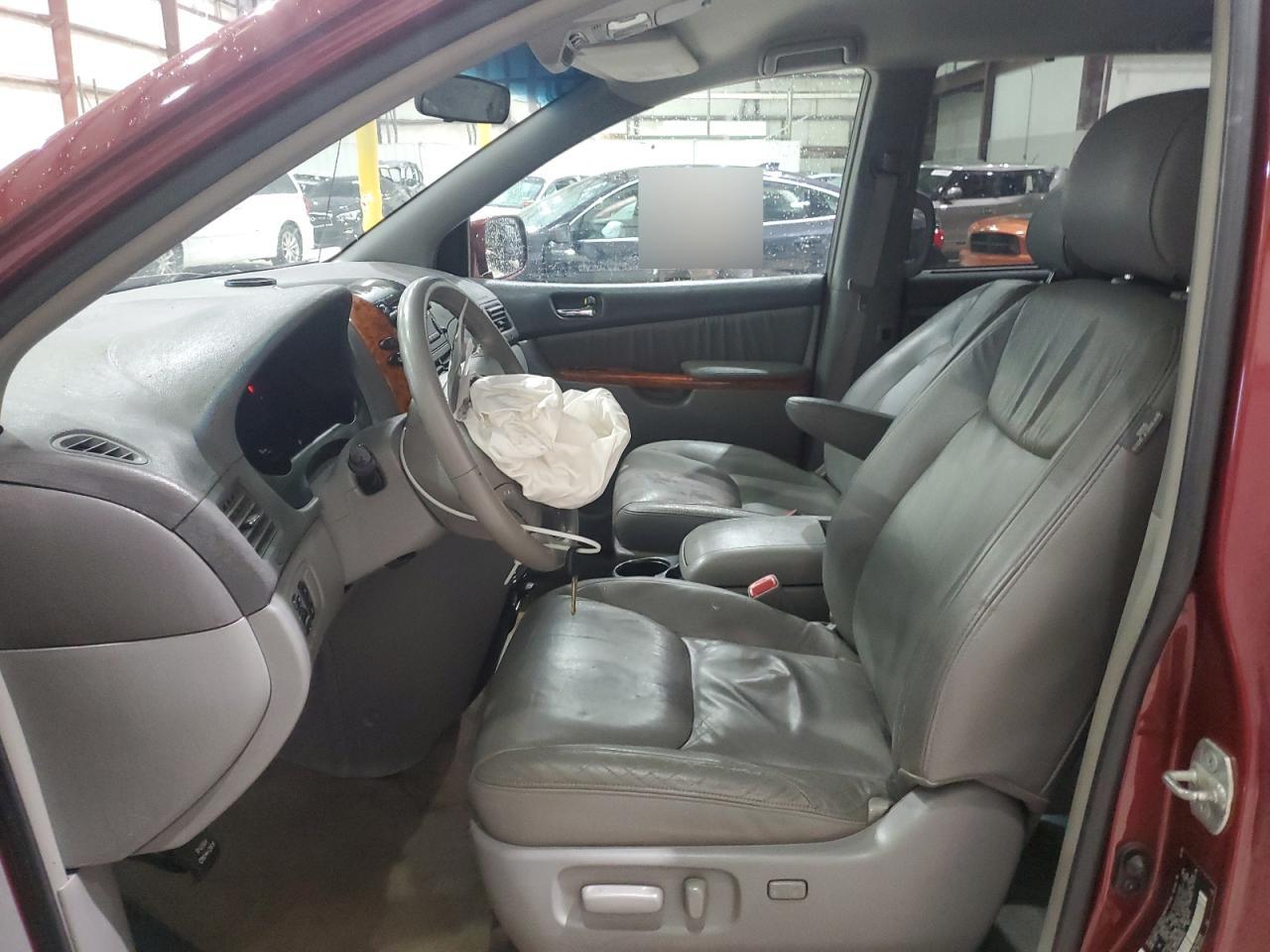 2008 TOYOTA SIENNA XLE photo 13