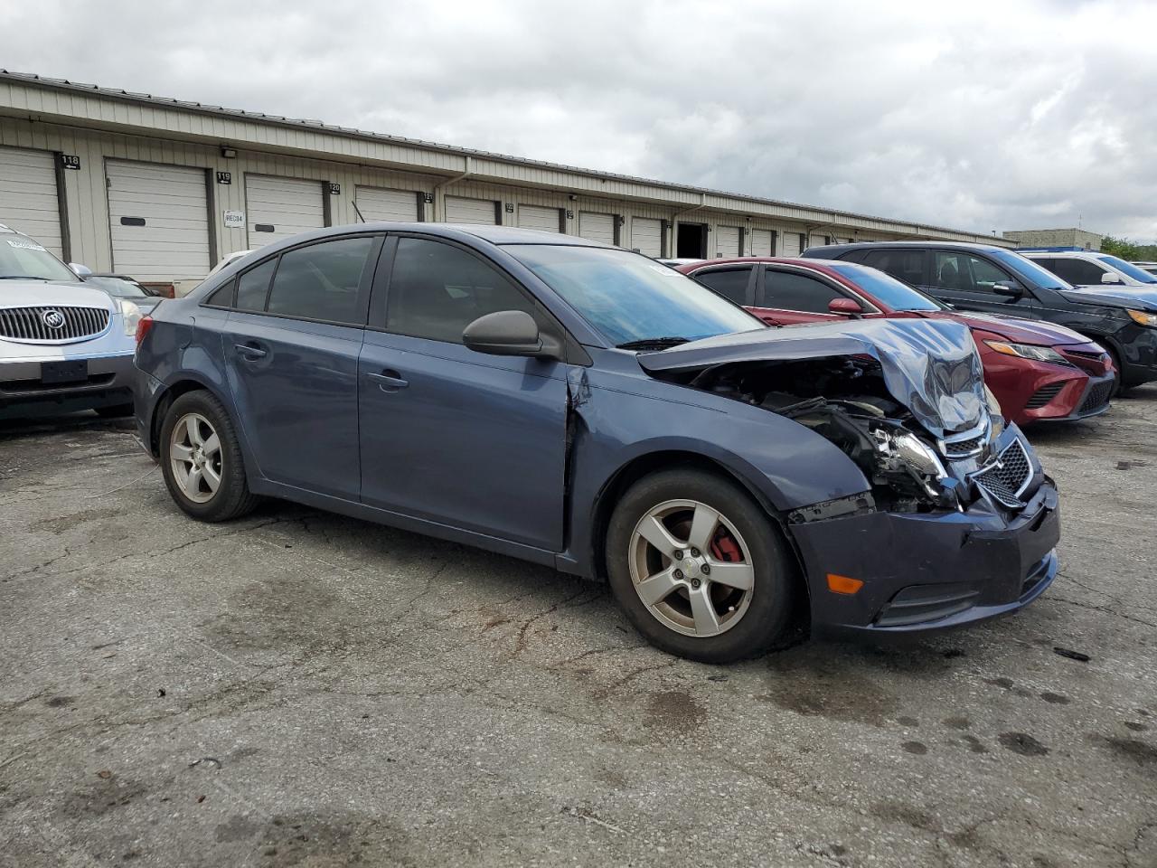 2013 CHEVROLET CRUZE LS photo 4