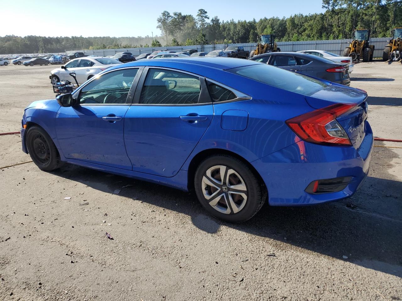 2017 HONDA CIVIC LX photo 4