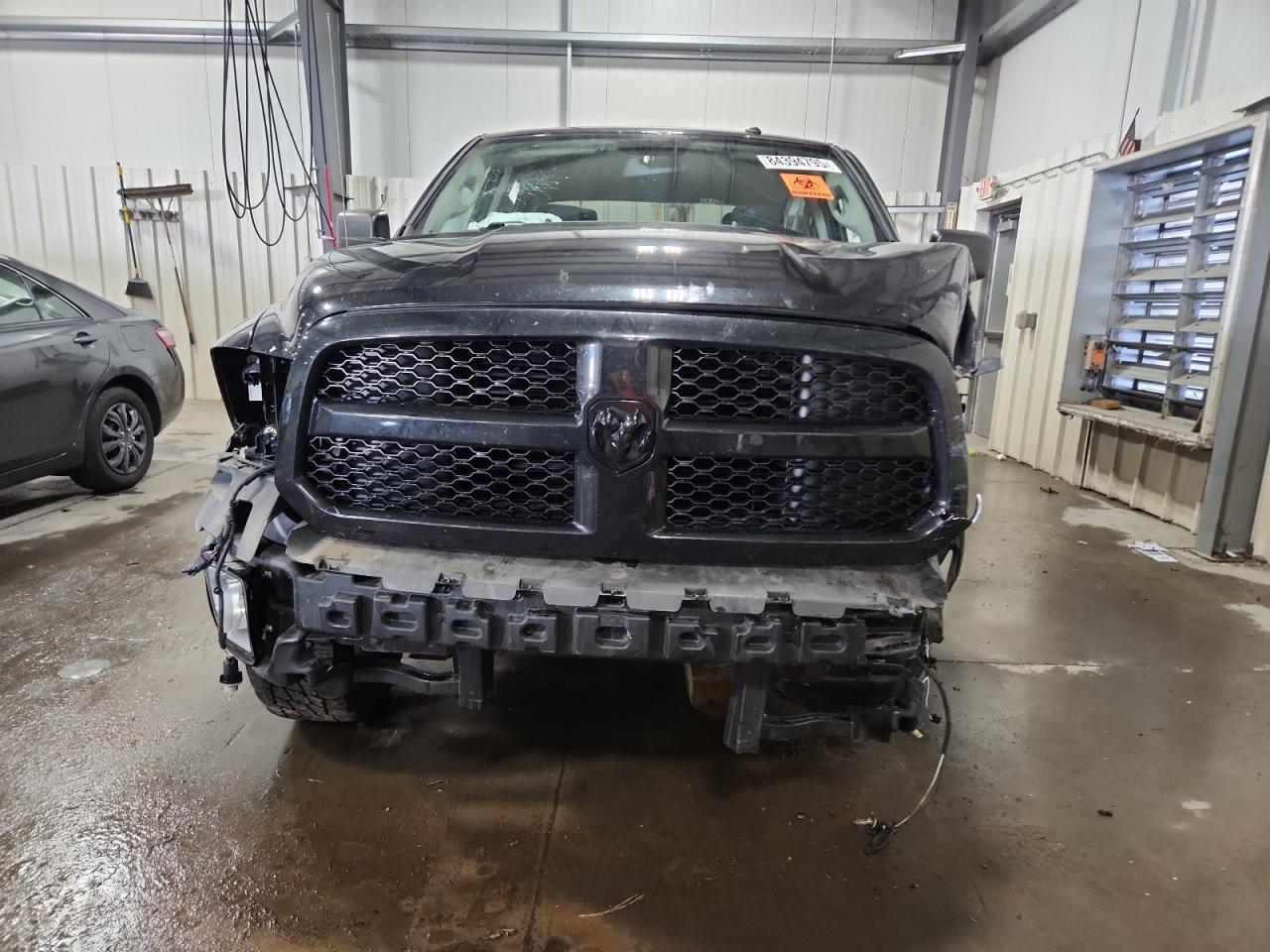 2016 RAM 1500 ST photo 9