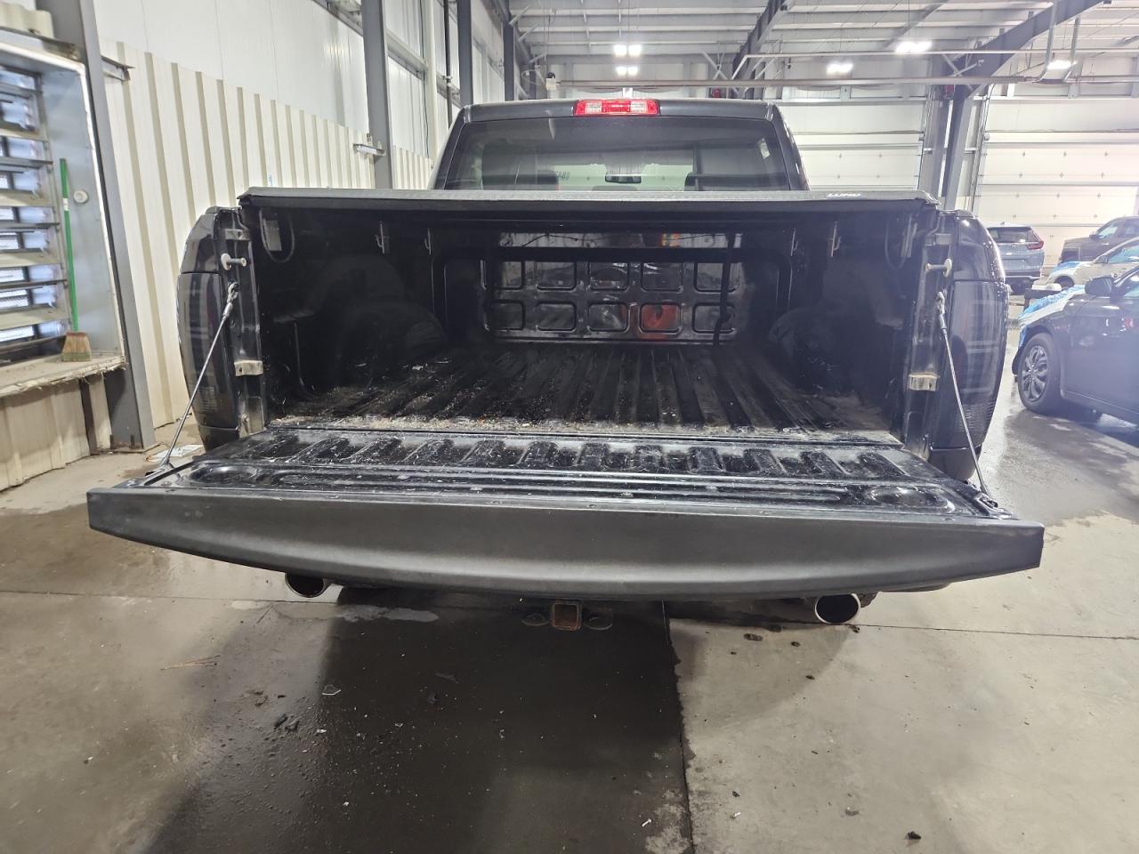2016 RAM 1500 ST photo 11