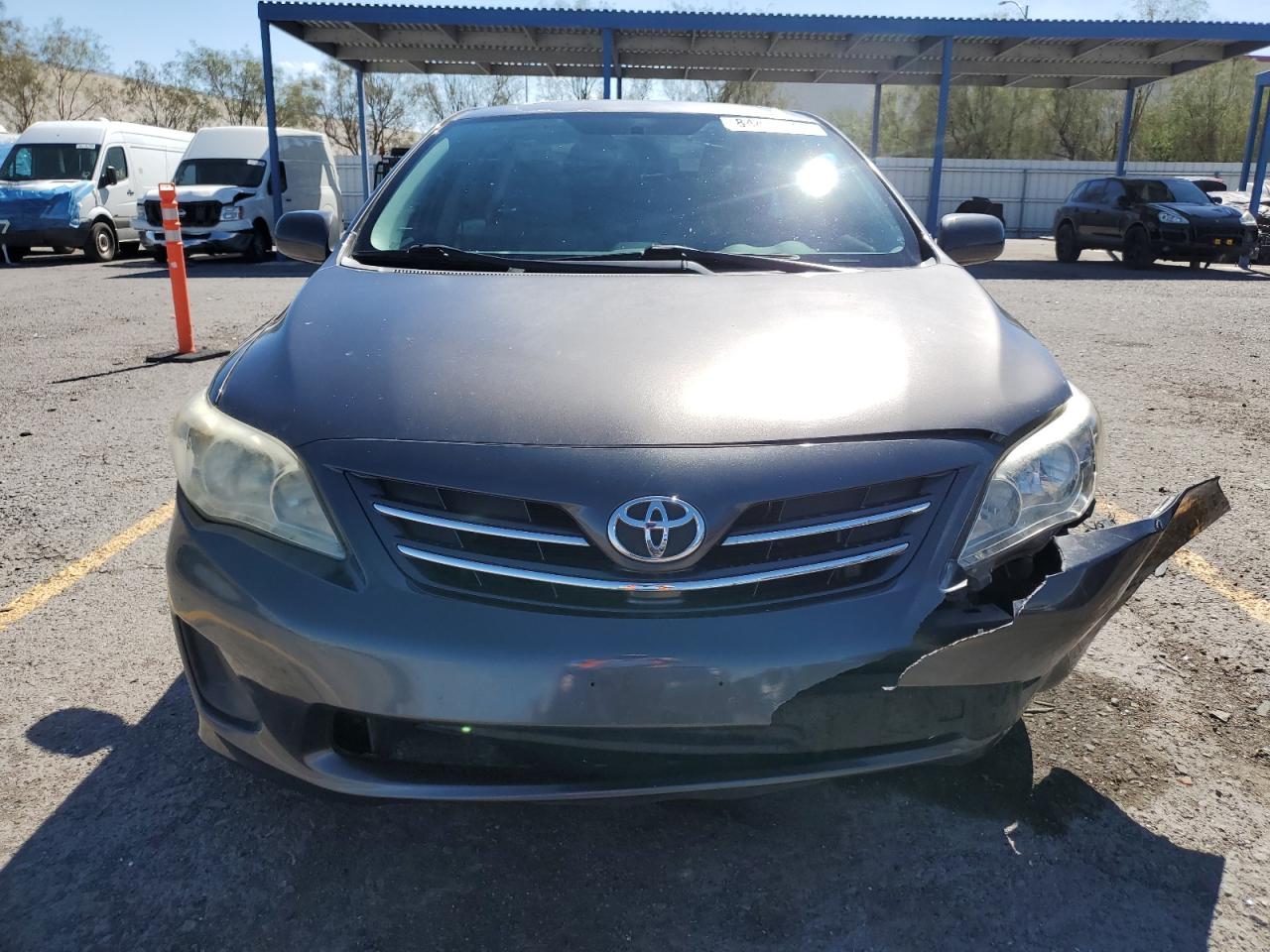2013 TOYOTA COROLLA LE photo 5
