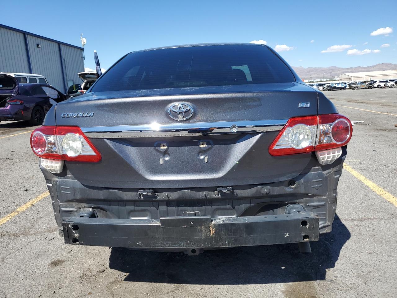 2013 TOYOTA COROLLA LE photo 6