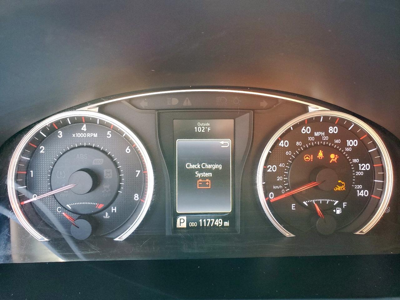 2016 TOYOTA CAMRY SE photo 17