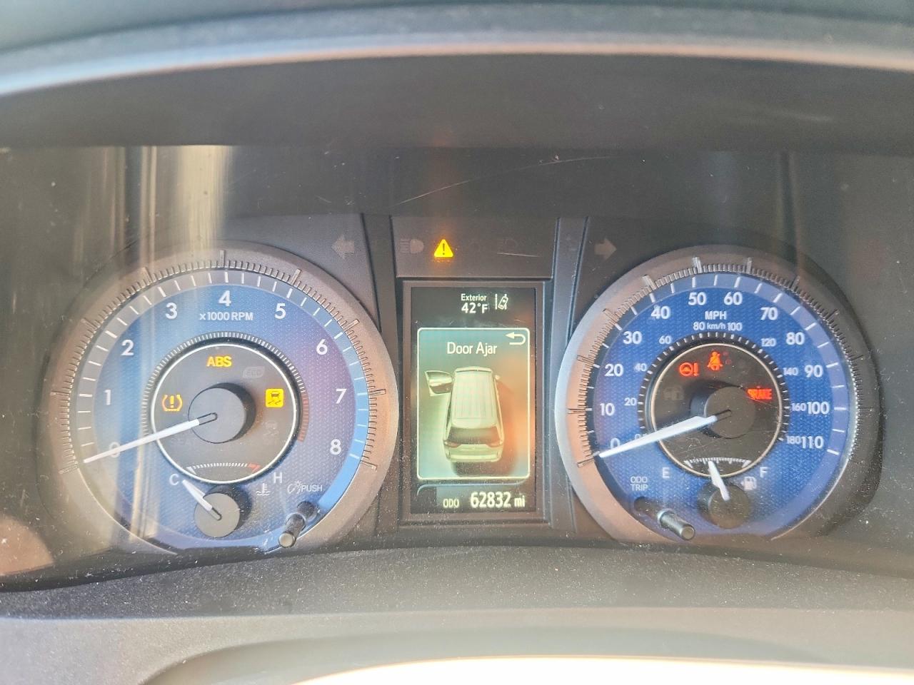 2020 TOYOTA SIENNA LE 8-PASSENGER photo 9